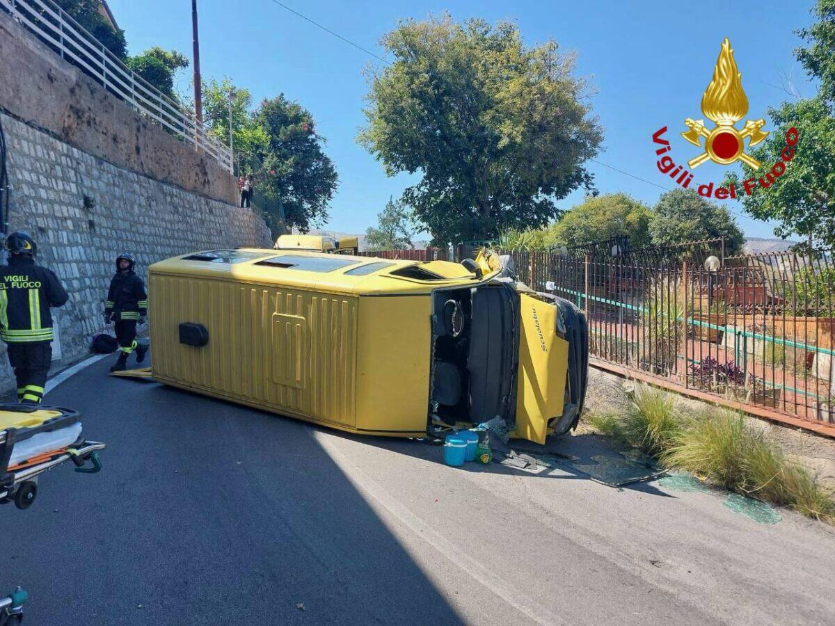 Incidente a Palermo: quattro bambini feriti in un ribaltamento | La verità che pochi conoscono! - 