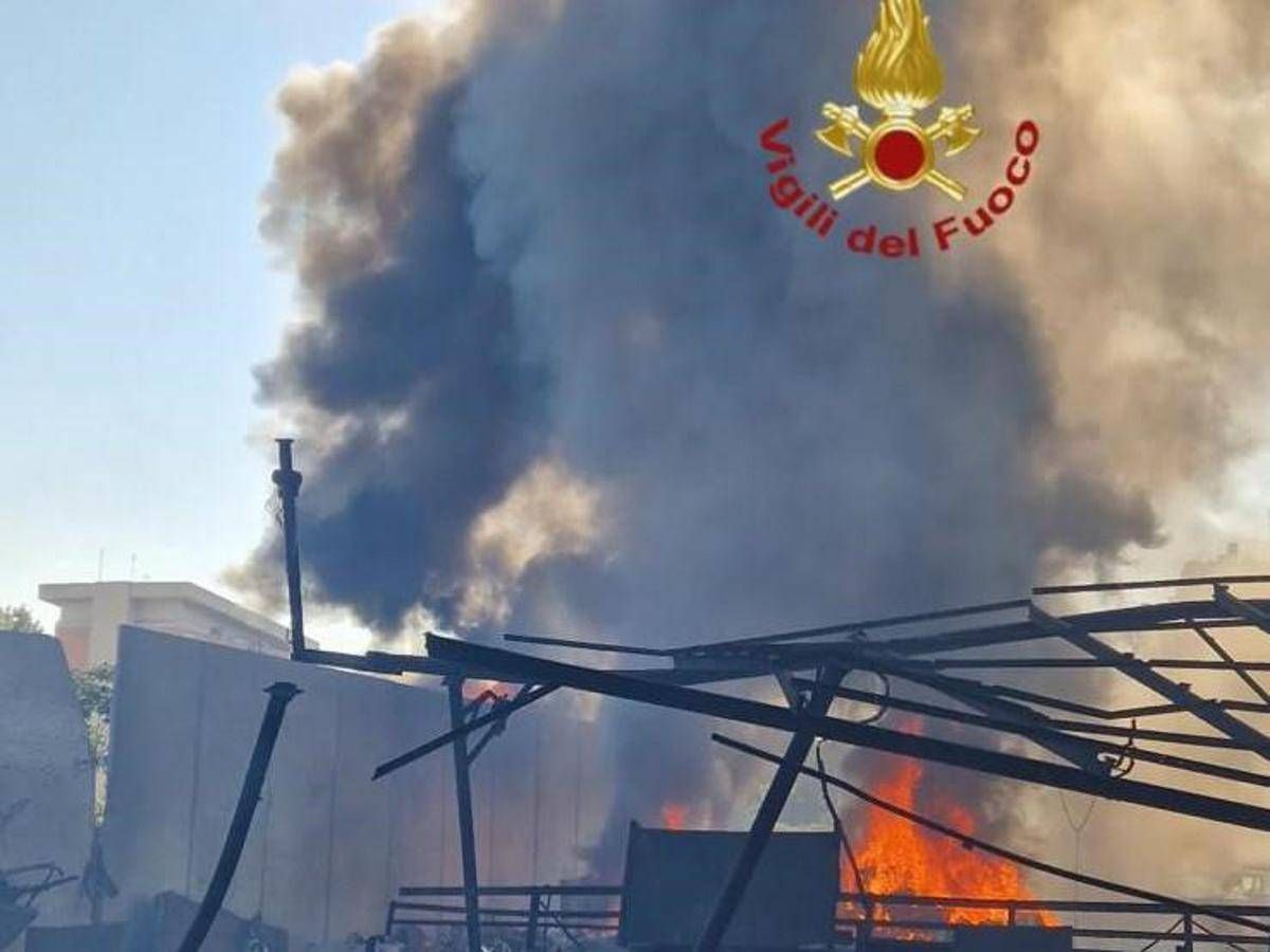 Esplosione Roma, Arpa Lazio: "Incendio ha generato diossina" -
