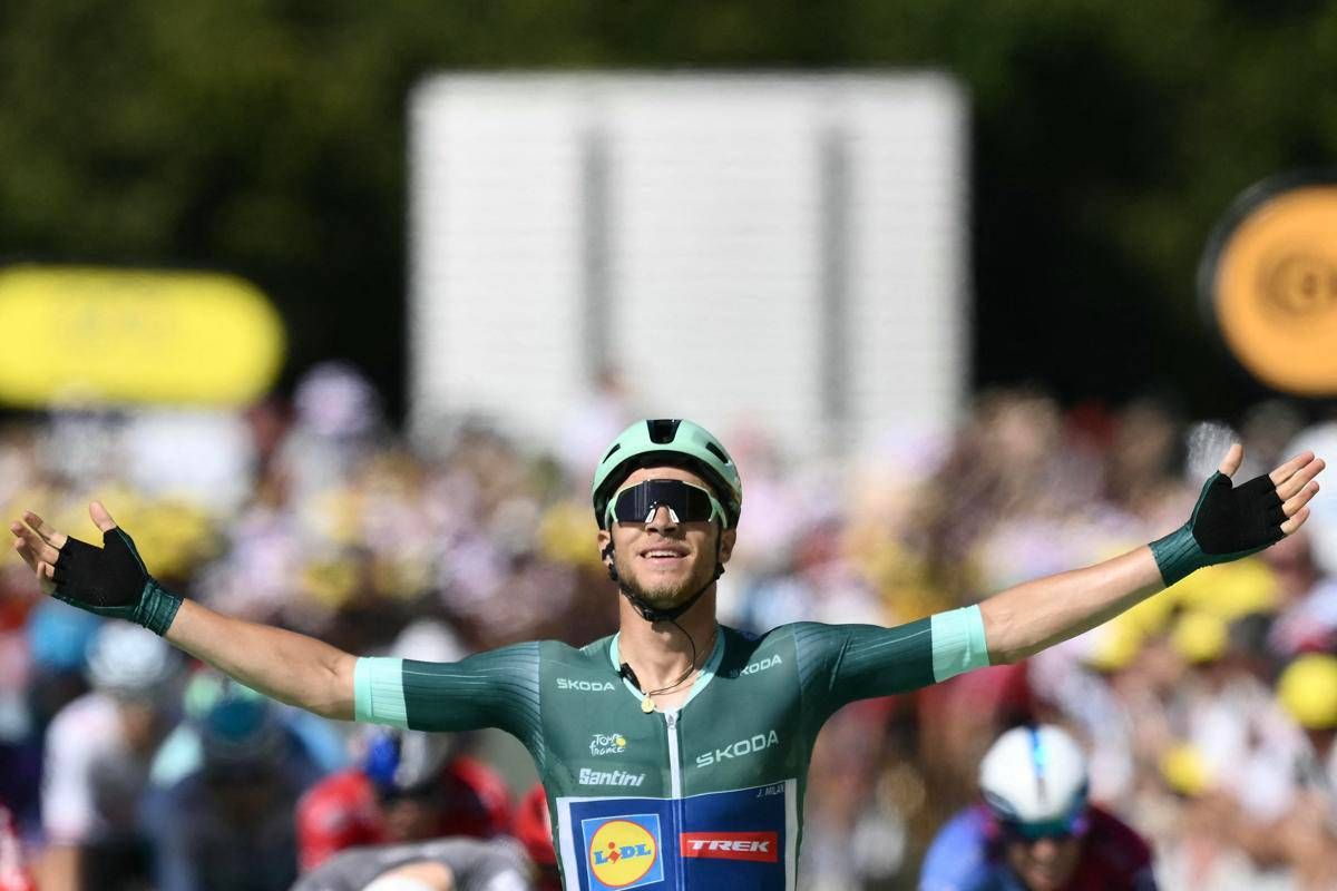 Tour de France, italiano Milan vince ottava tappa in volata. Pogacar resta in maglia gialla -