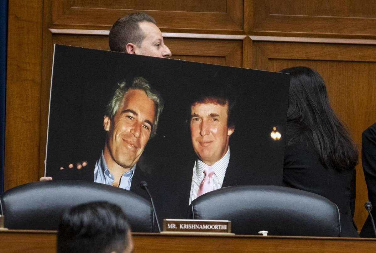 Trump, il Wsj: "Era nei file di Epstein". Ghislaine Maxwell convocata a deporre -