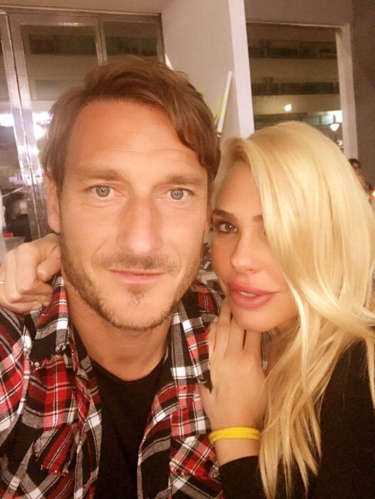 Rolex a turno per Totti e Ilary | La separazione si trasforma in un derby legale senza fine! - 