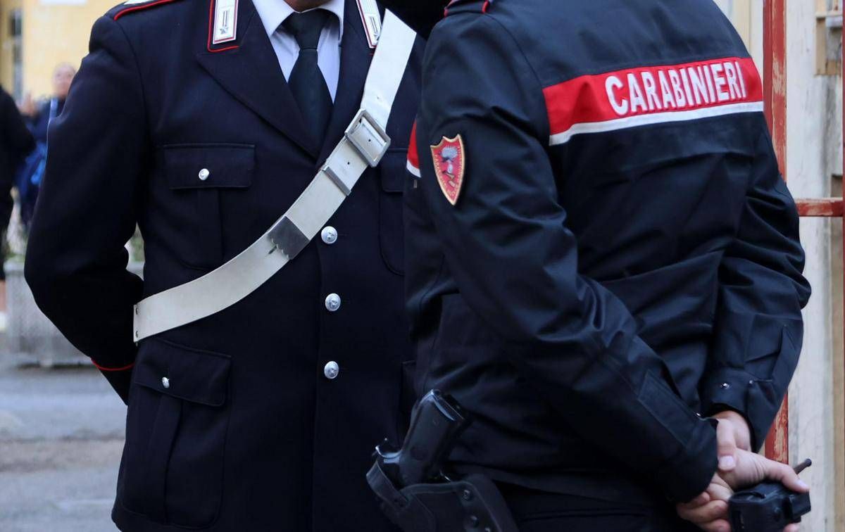 Livorno, lite in discoteca a San Vincenzo: minorenne 'pestata' sporge denuncia -