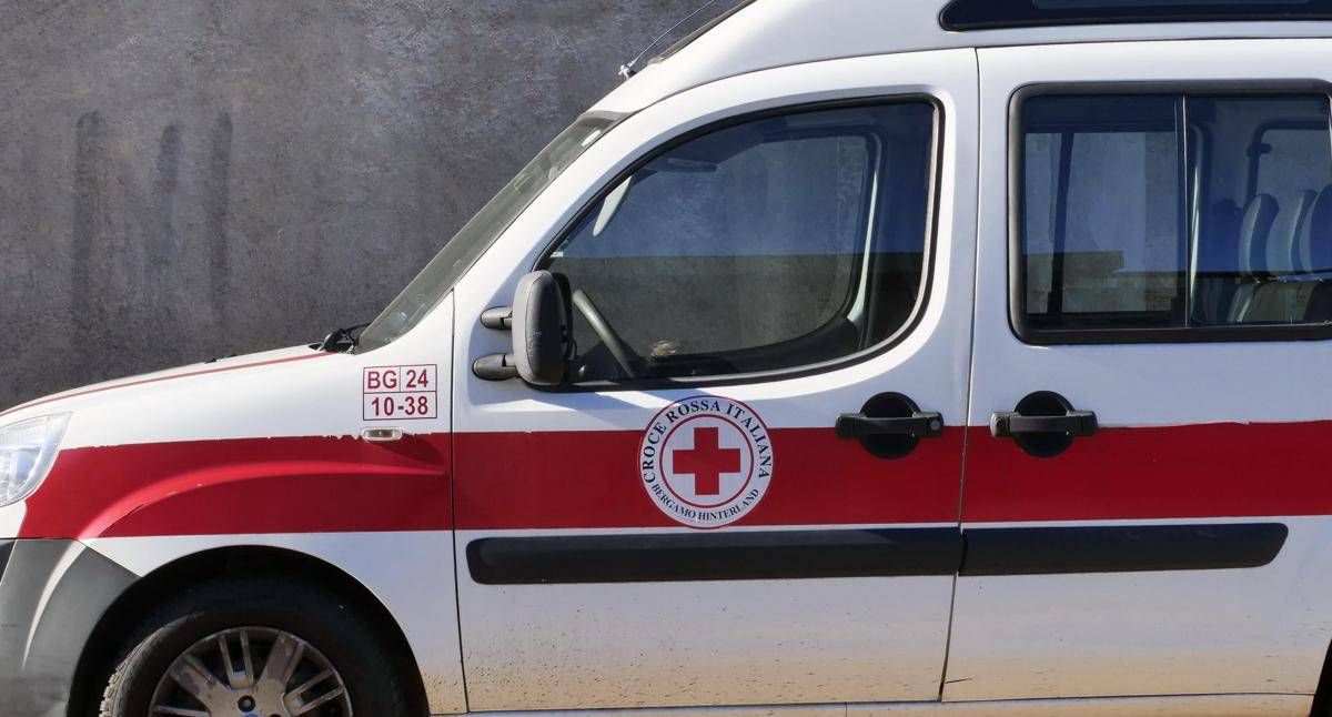 Operaio di 60 anni muore schiacciato da muletto nel Bresciano - 