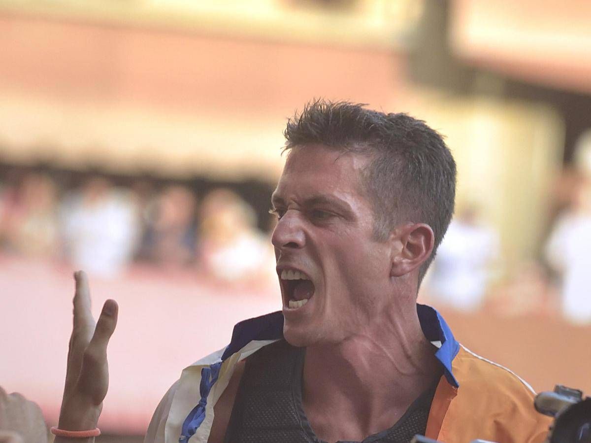 Palio di Siena, Oca vince e Tittia fa 11: chi è il fantino -