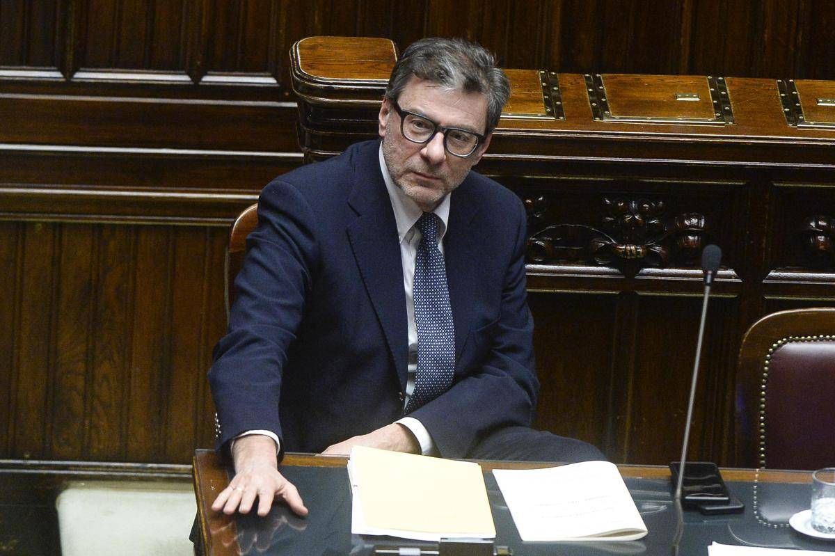Dazi, Giorgetti: "Impatto su Pil Italia di 0,5 punti in 2026" -