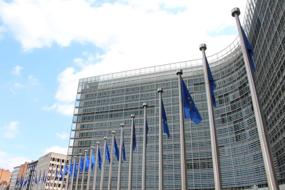 93 miliardi di contro-dazi in arrivo | Cosa significa davvero per l'Europa e gli Stati Uniti? -