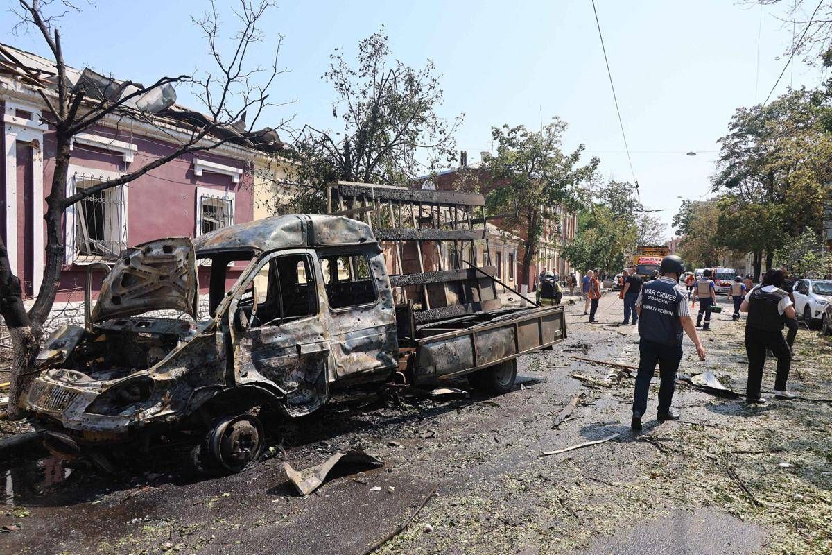 Ucraina, Russia attacca ancora: droni e raid su Zaporizhzhia e Kharkiv - 