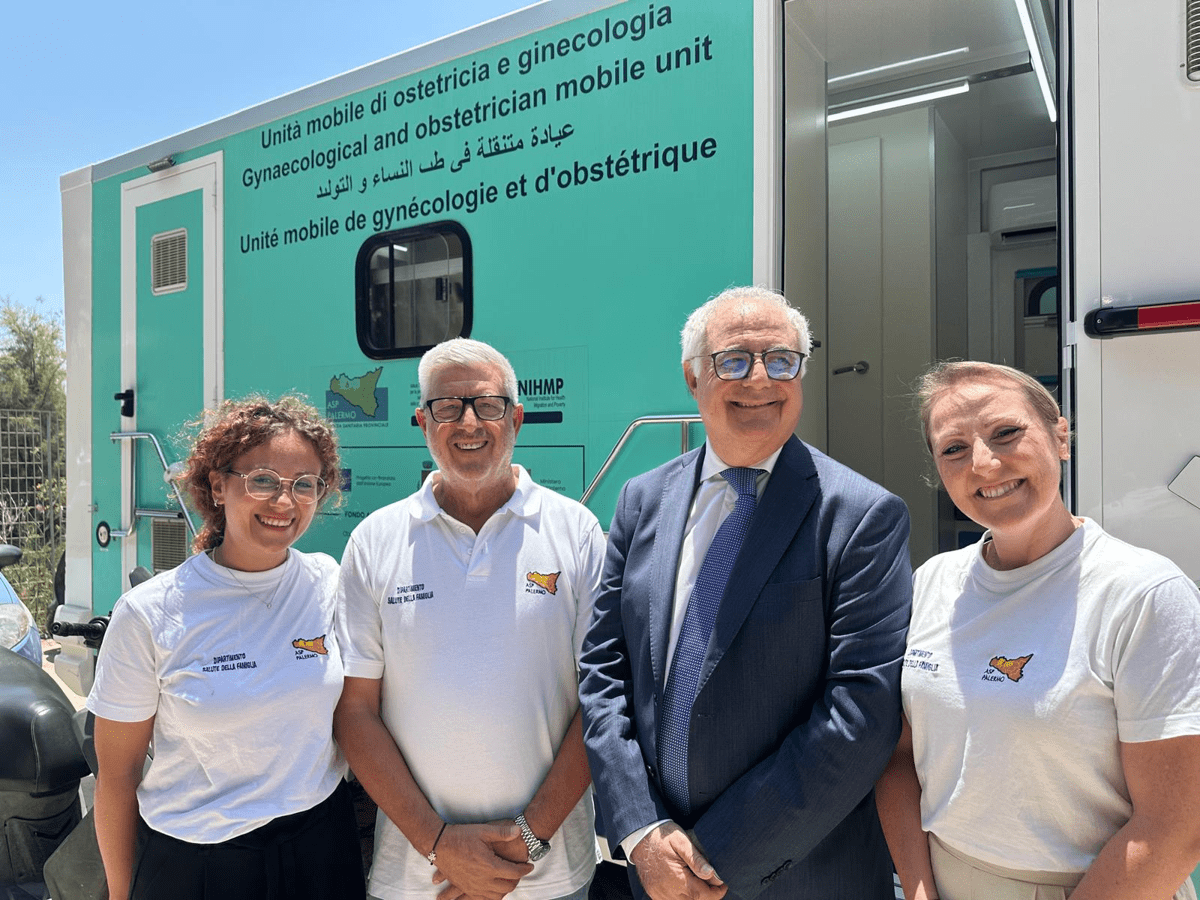 Storia di Aisha, arrivata a Lampedusa a 32 kg e incinta -