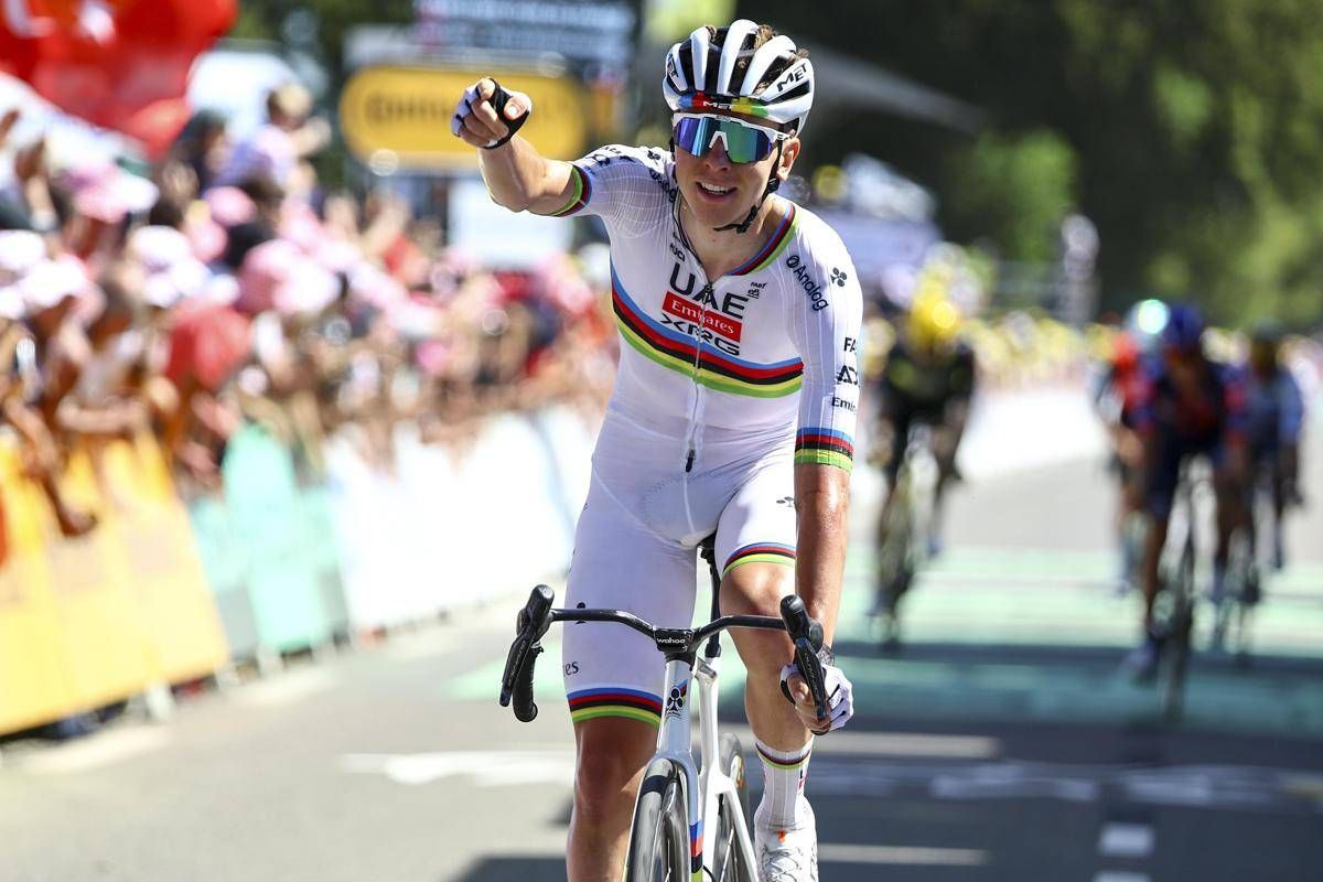 Tour, la settima tappa a Pogacar in volata e torna maglia gialla -