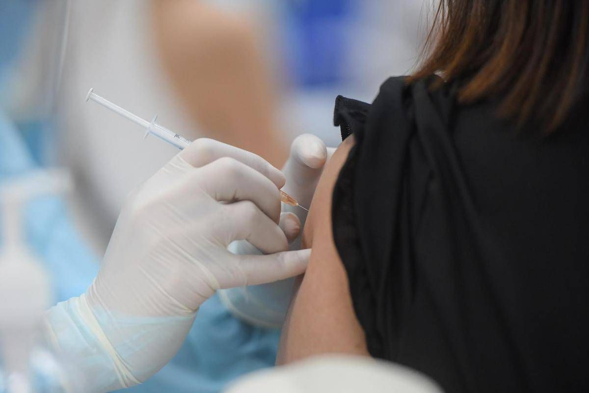 Tumori, in Lazio 46mila ricoveri l'anno: al via 'Vaccinazione paziente oncologico' -