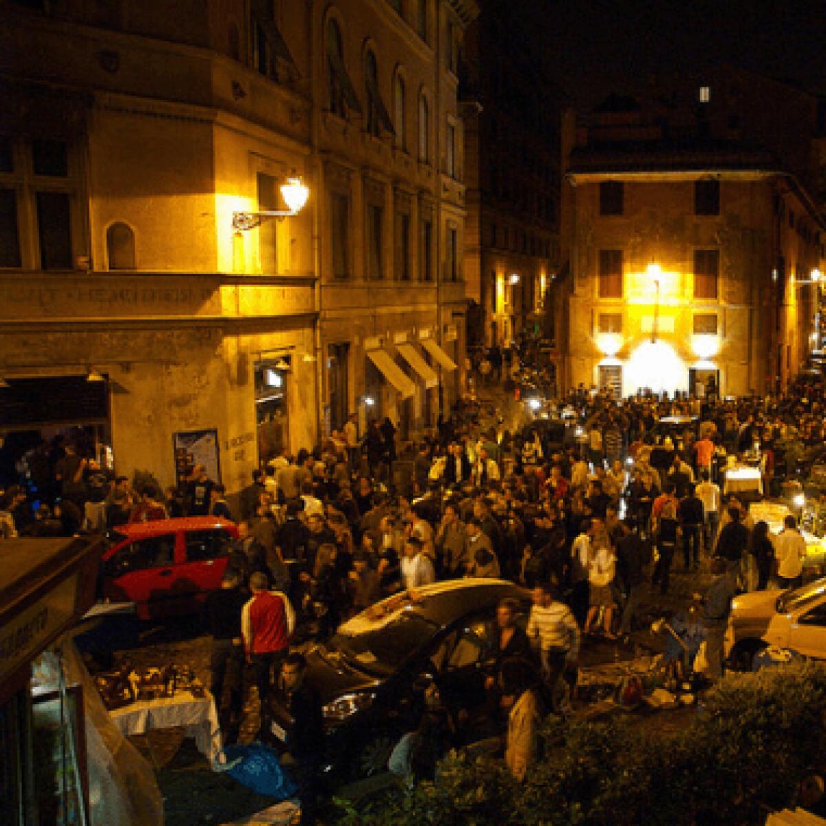 Controlli sulla movida a Palermo | Il pub multato scatena il dibattito sull’occupazione del suolo pubblico! -