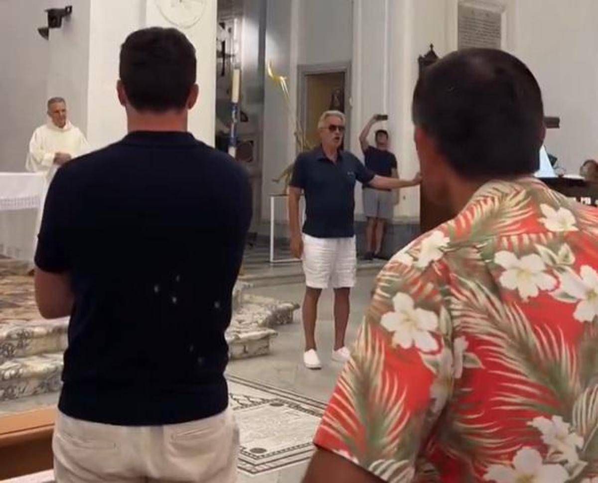 A messa spunta Bocelli e canta l'Ave Maria a Capri - 