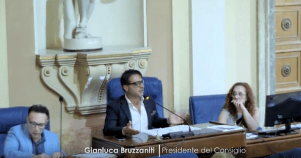 Caltanissetta: il Consiglio Comunale approva decisioni sorprendenti | È davvero il cambiamento che tutti aspettavano? -