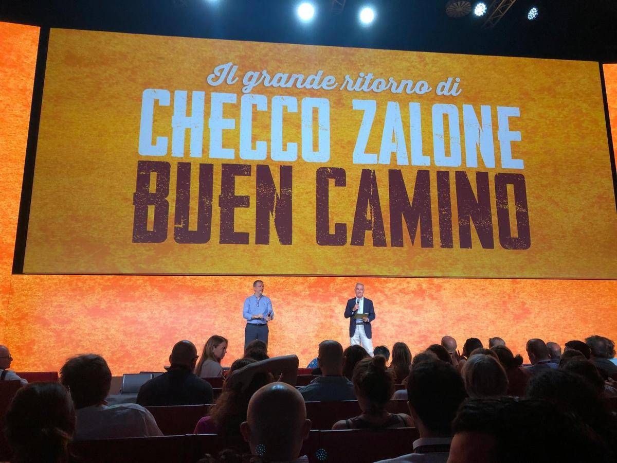 Buen camino, nuovo film di Checco Zalone al cinema dal 25 dicembre -