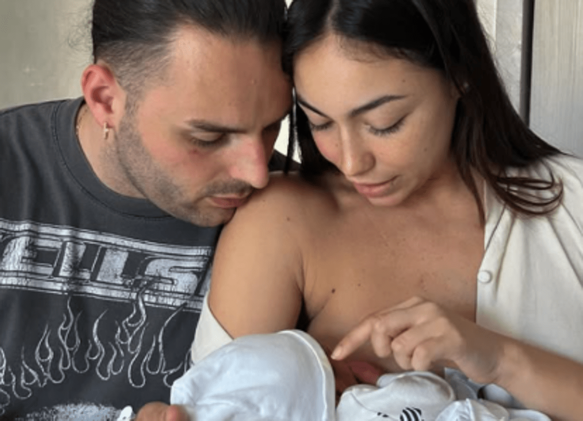 Ernia e Valentina Cabassi sono diventati genitori, è nata Sveva: "Una magia" - 