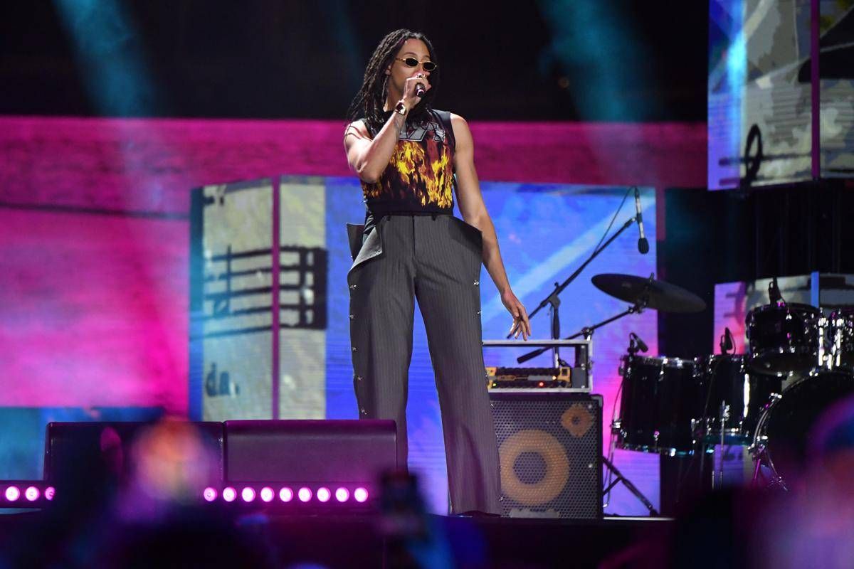 Ghali, la dedica per la mamma Amel per il compleanno: "Sta guarendo" -