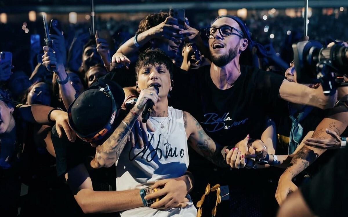 Ultimo a Tor Vergata: biglietti sold out in un battito di ciglia | Scopri i prezzi incredibili! -