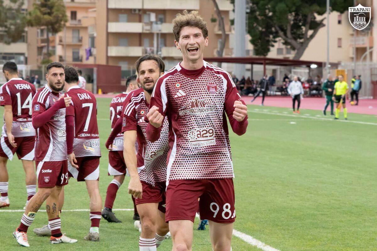 Easton Ongaro lascia il Trapani Calcio dopo sole 10 presenze | Ecco perché questa decisione potrebbe sorprenderti! - 