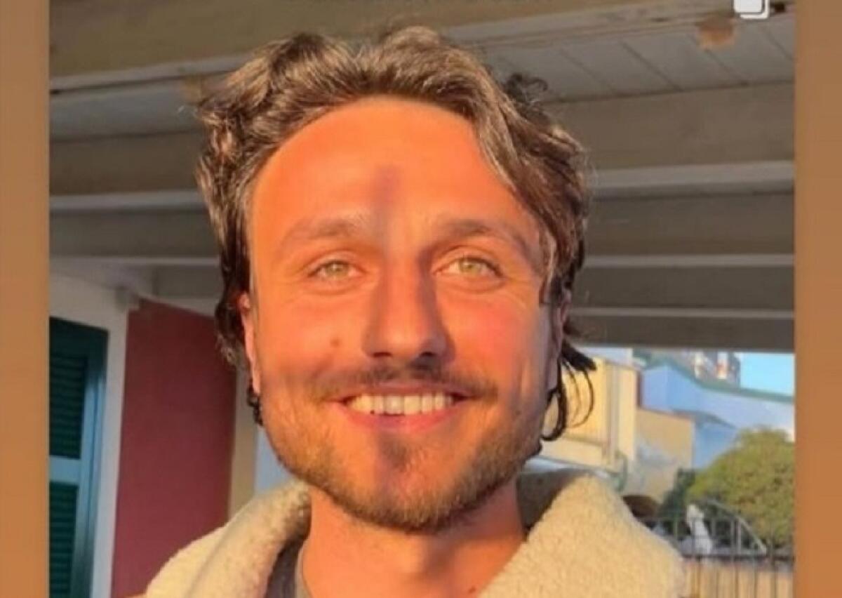 Scomparso un giovane a Riva Ligure | La misteriosa scomparsa e il ritrovamento delle sue ciabatte in mare suscitano allerta e preoccupazione! -