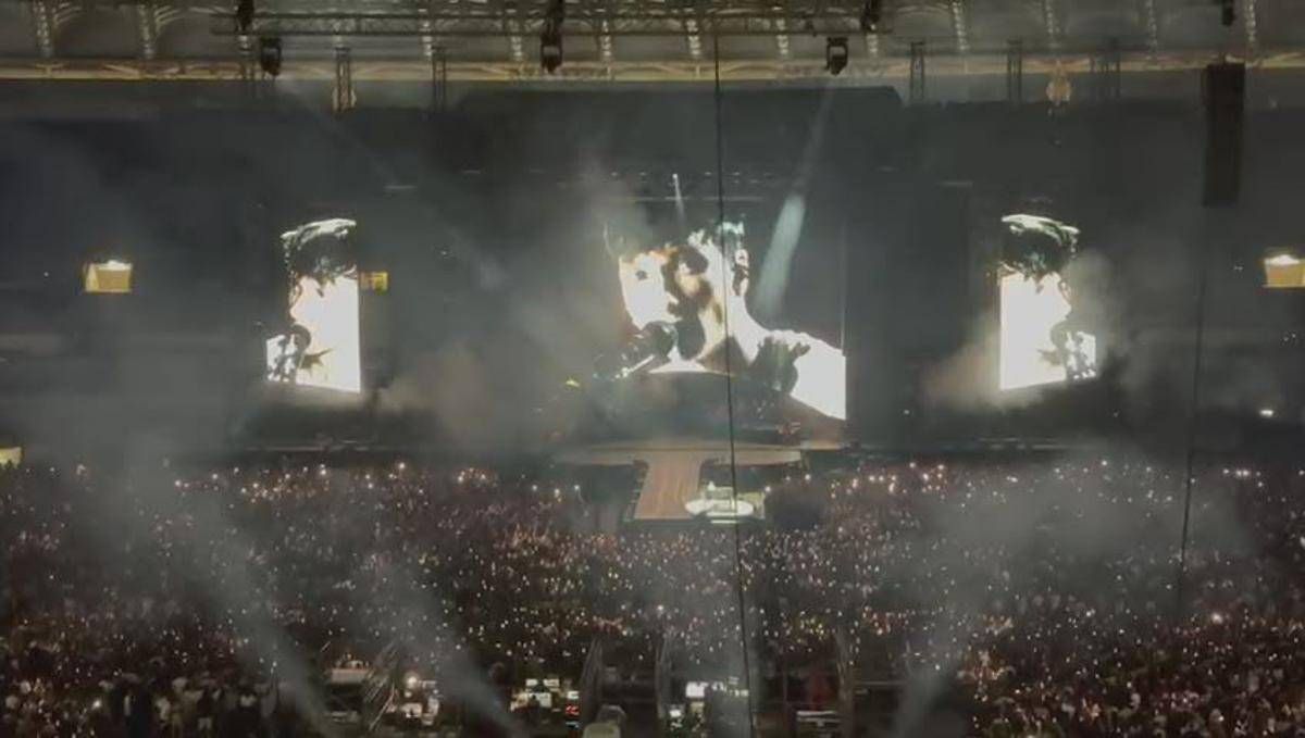 Ultimo torna a casa, delirio all’Olimpico per la prima delle 3 notti magiche - 