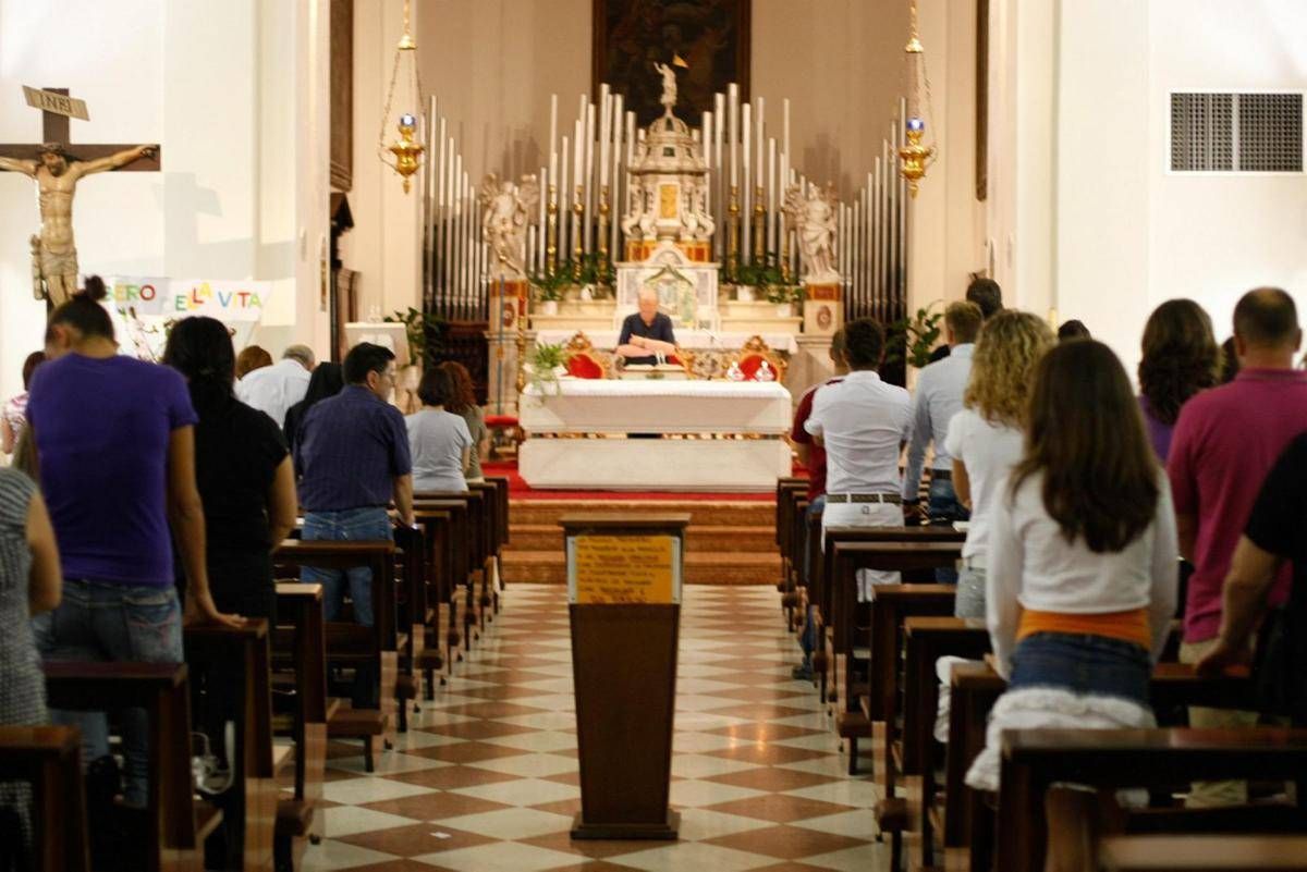 Giorgetti: "Offerte in chiesa? Cei valuti ipotesi pos" -