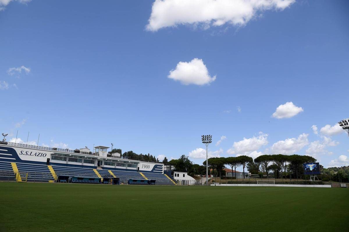 Lazio, Formello tirato a lucido per il ritiro della squadra di Sarri, domani test dei giocatori -