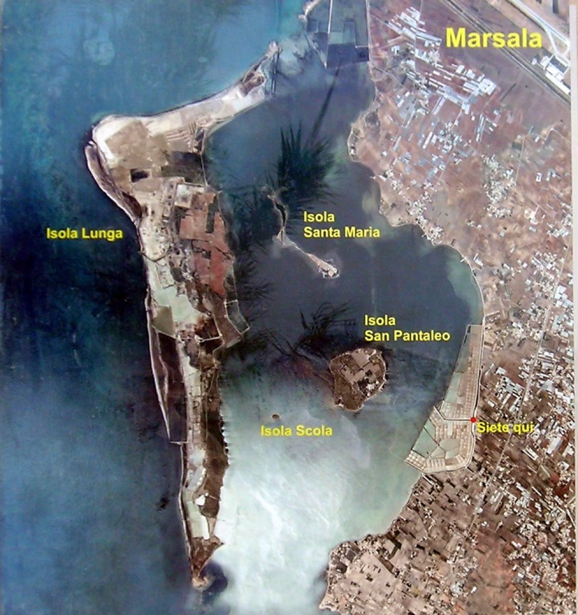 Un arcipelago sospeso tra sale e storia: l'ecosistema unico che trovi solo in Sicilia - Foto: Loris Silvio Zecchinato/Wikipedia
