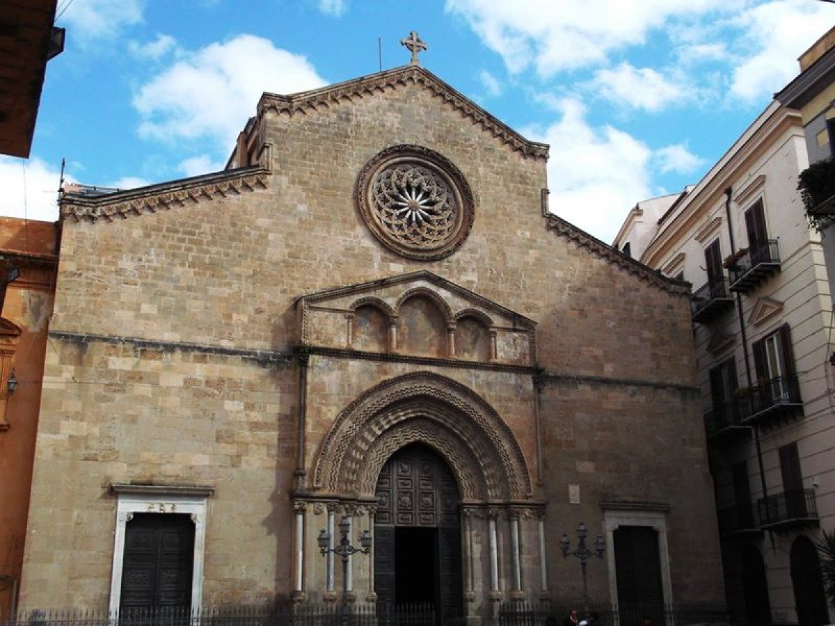 Il gioiello gotico che ha incantato i palermitani e nasconda una curiosità sconvolgente - Foto: Fabio P/Wikipedia