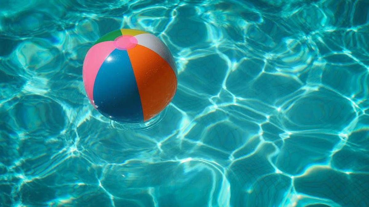 Ragusa, bimbo di due anni annega in piscina gonfiabile - 