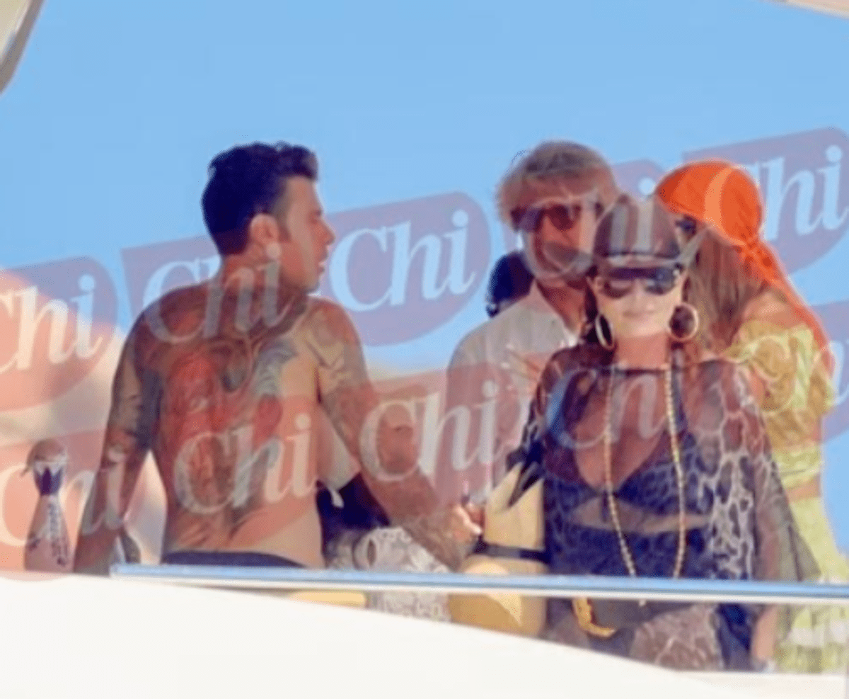 Fedez con Santanché e La Russa: "Sempre in missione per Pulp podcast" -