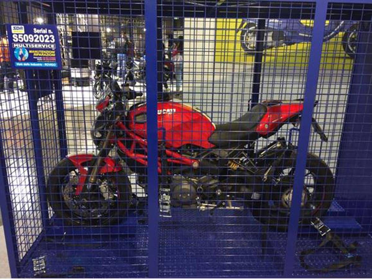 Poste, da Sda servizio 2ruotExpress per trasportare moto, scooter e bici - 