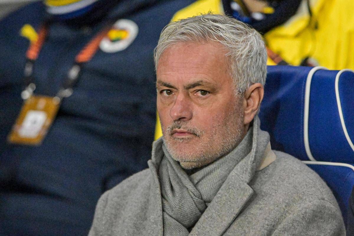 Mourinho, lacrime per Jorge Costa: "Fa parte della mia storia" -