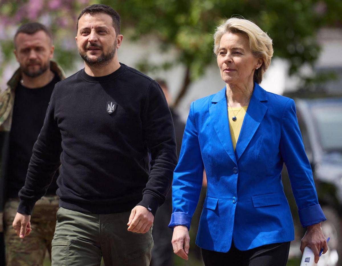 Zelensky: "Servono garanzie di sicurezza". Domani leader Ue alla Casa Bianca, anche Meloni. Trump: "Grandi progressi con Russia" -