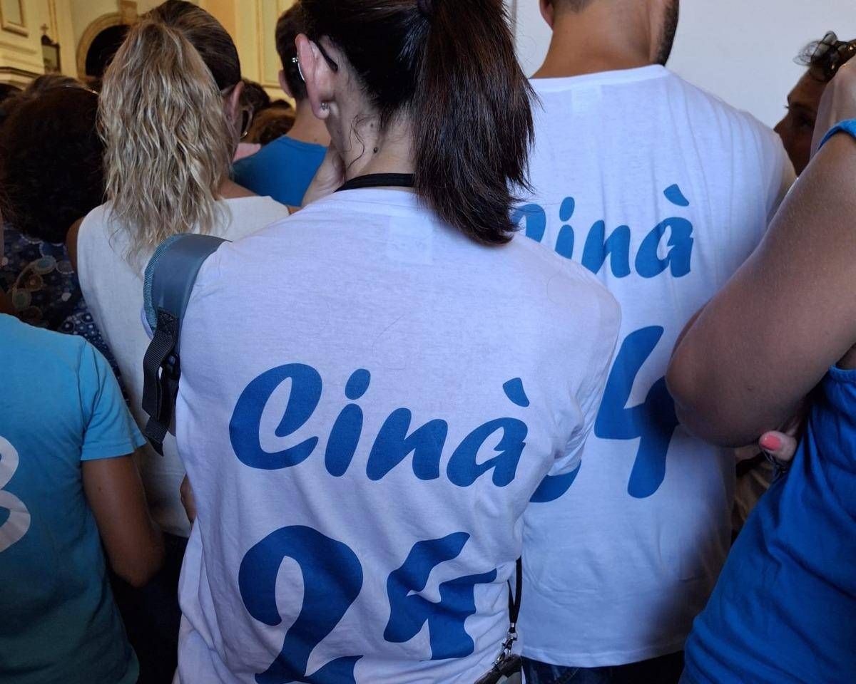 Palermo, chiesa gremita per il funerale di Simona Cinà: l'omaggio dei compagni di squadra - 