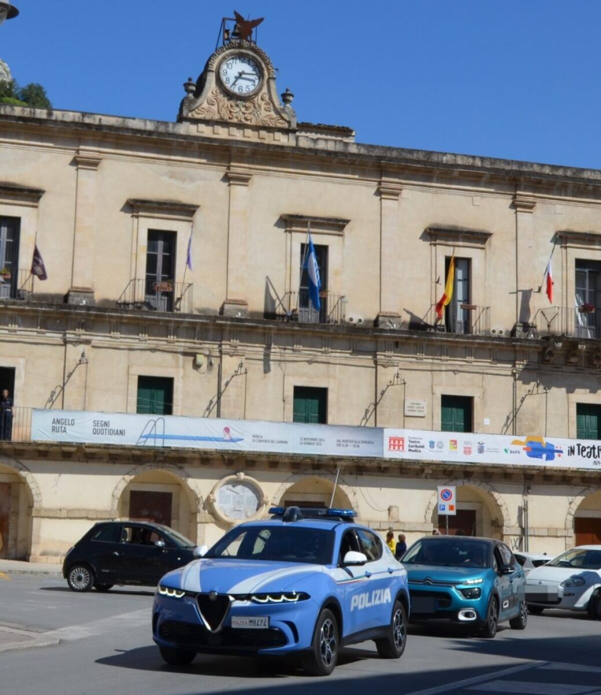 Rapina in casa vacanze a Ragusa | Come la Polizia ha svelato un oscuro legame con lo spaccio di droga! -