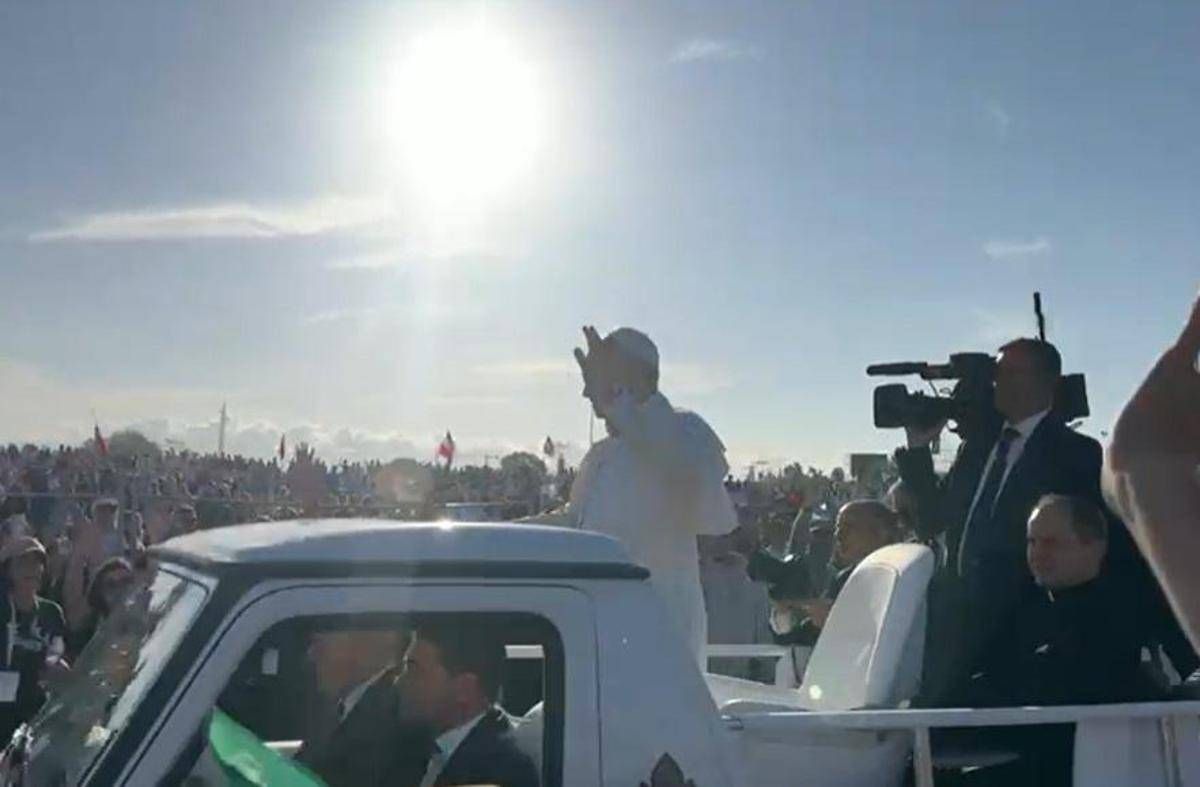 Giubileo dei giovani, ultima giornata: bagno di folla per Leone in papamobile - 