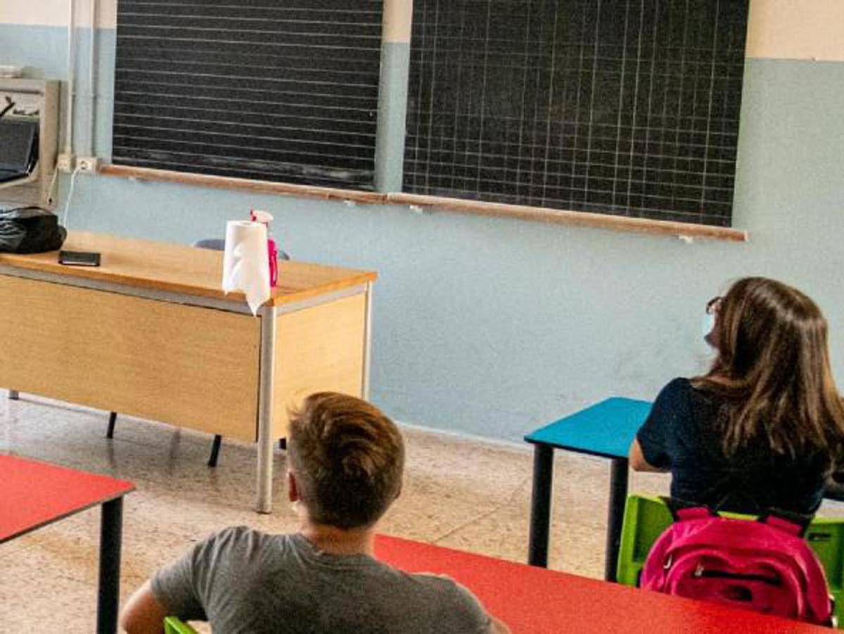 Scuola, Valditara: "Quasi 50% insegnanti di sostegno precari sarà confermato" -