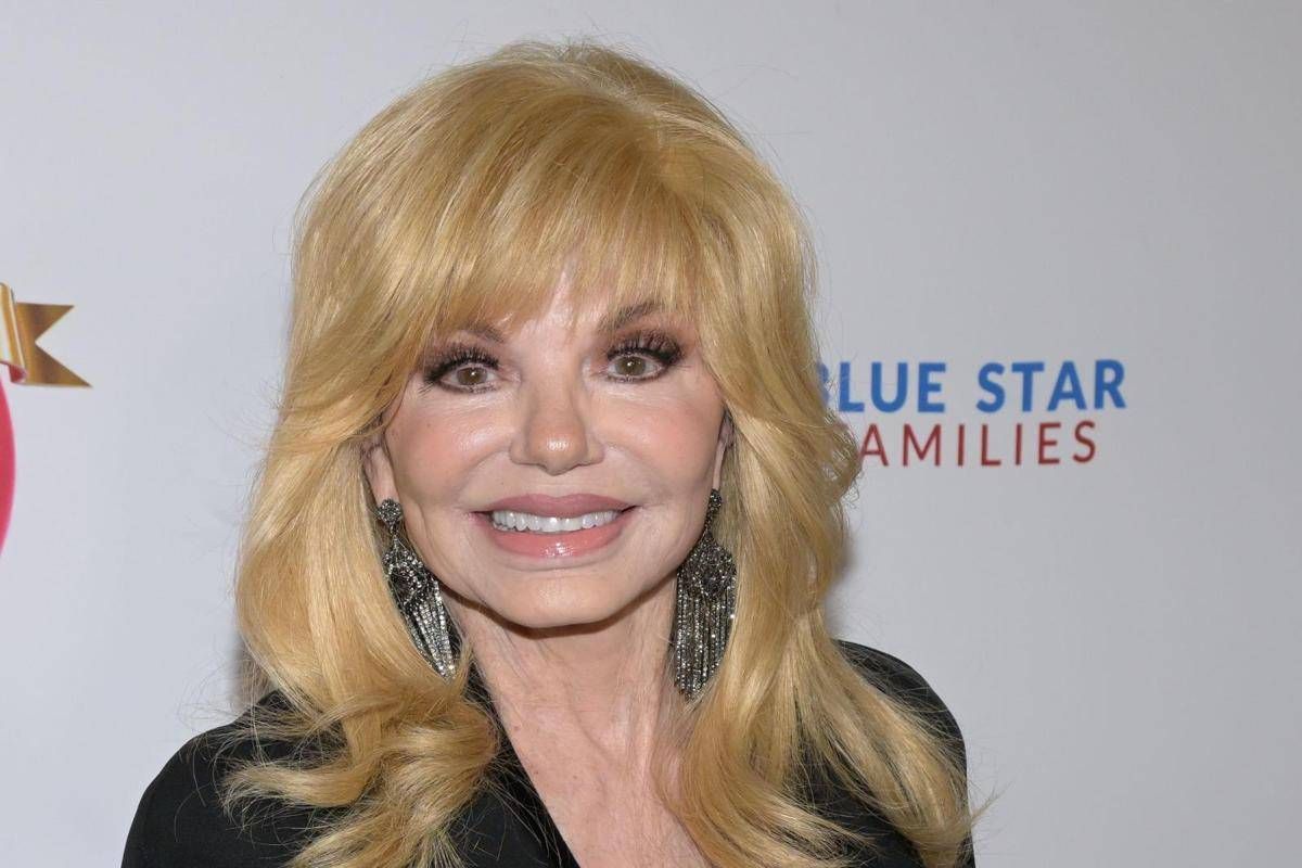 Morta Loni Anderson, star di 'Wkrp a Cincinnati' e simbolo di un'epoca -