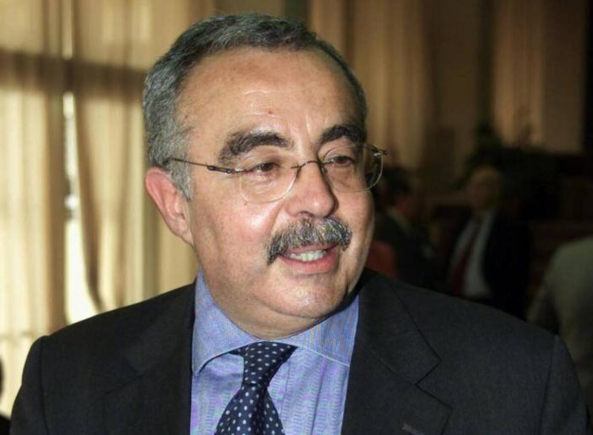 Francesco Musotto: Il politico che ha stravolto Palermo | Perché il suo operato divide anche oggi! - 