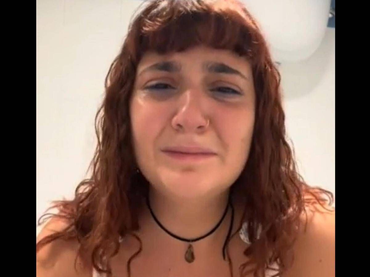 "Se vuoi toglierti il reggiseno ci fai felici tutti", ragazza denuncia molestie prima della Tac -
