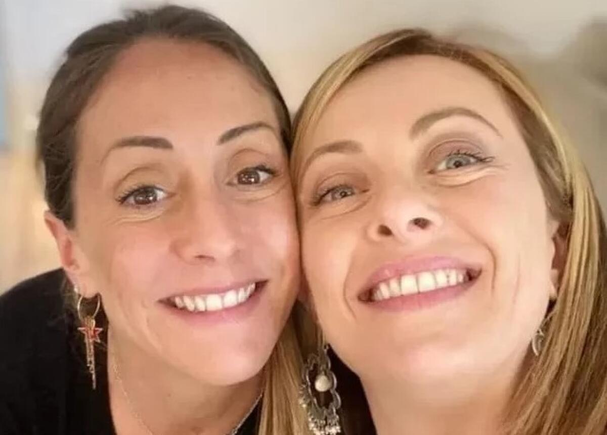 Sorelle d'Italia sotto attacco: la verità scomoda del sessismo online | Perché nessuno può più rimanere in silenzio? - 