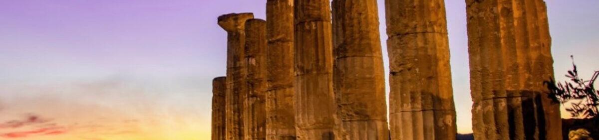 Teatro Nike nei Parchi archeologici siciliani | Scopri perché gli artisti si ribellano alle tradizioni! - 