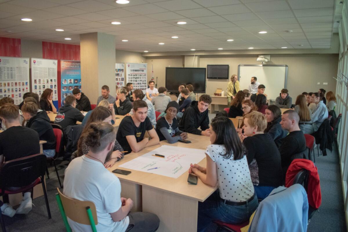 Comune di Messina al Meeting Internazionale | Scopri perché questo evento sta cambiando il futuro dei giovani! -