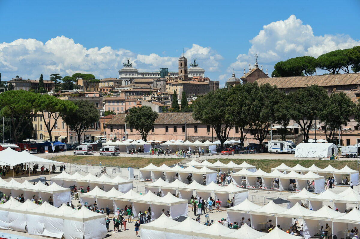 28mila confessioni al Circo Massimo | Come il Giubileo ha trasformato Roma in una città di gioventù senza precedenti -