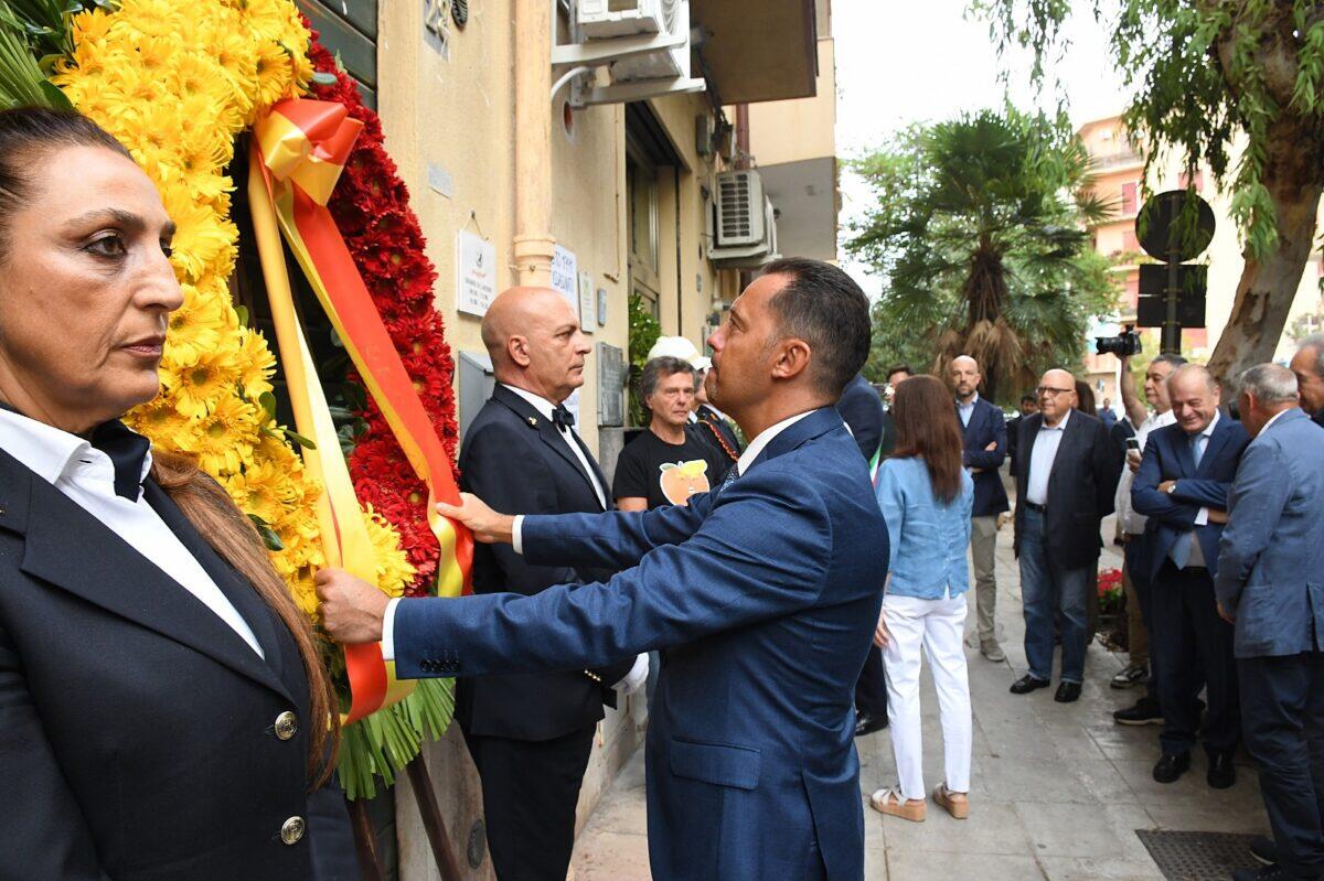 Libero Grassi: L’eroe dimenticato che ha ispirato la lotta contro la mafia nella Regione Siciliana | Scopri perché il suo messaggio è più attuale che mai! -