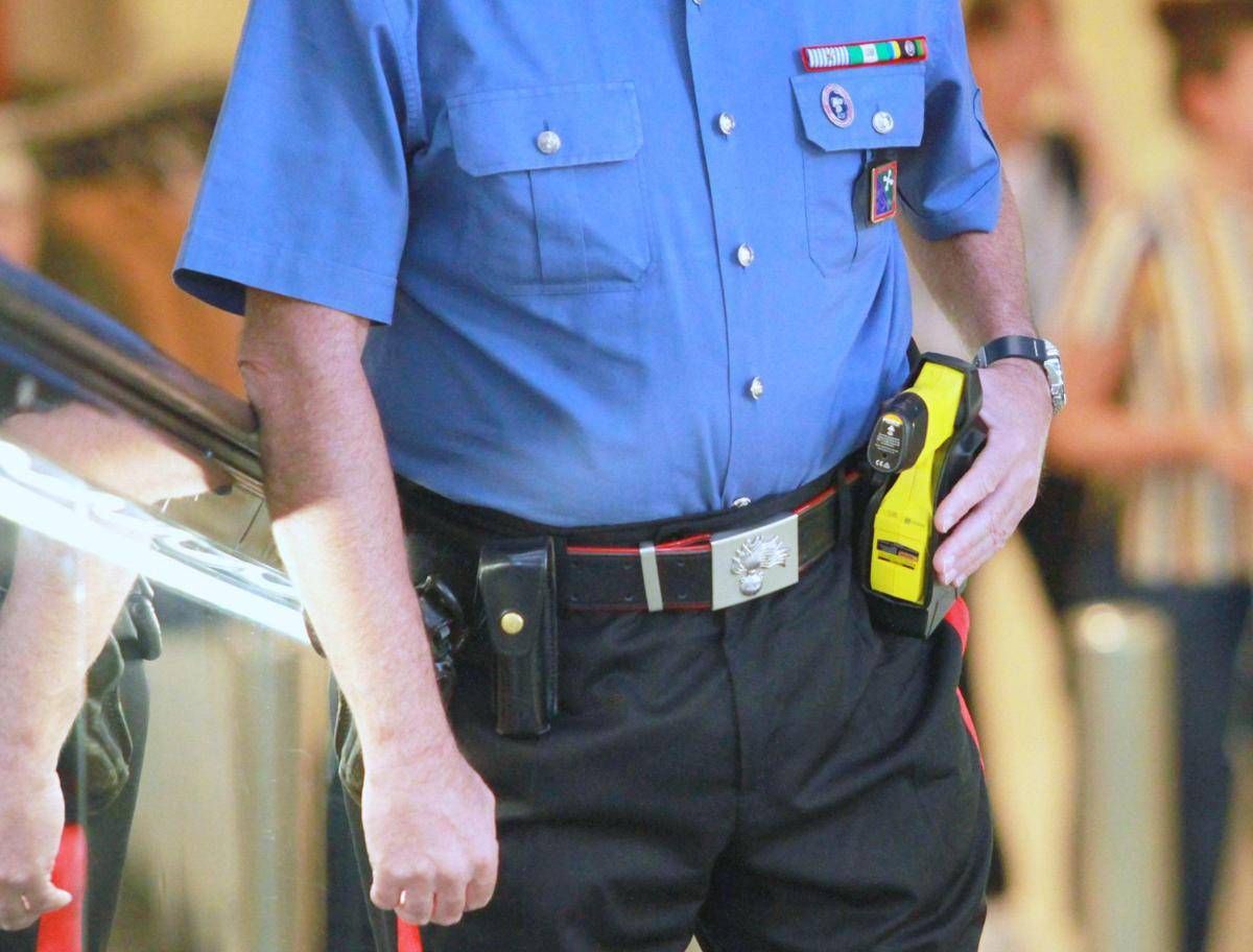 Genova, altro morto per il taser: è un 47enne. Secondo caso in 24 ore - 