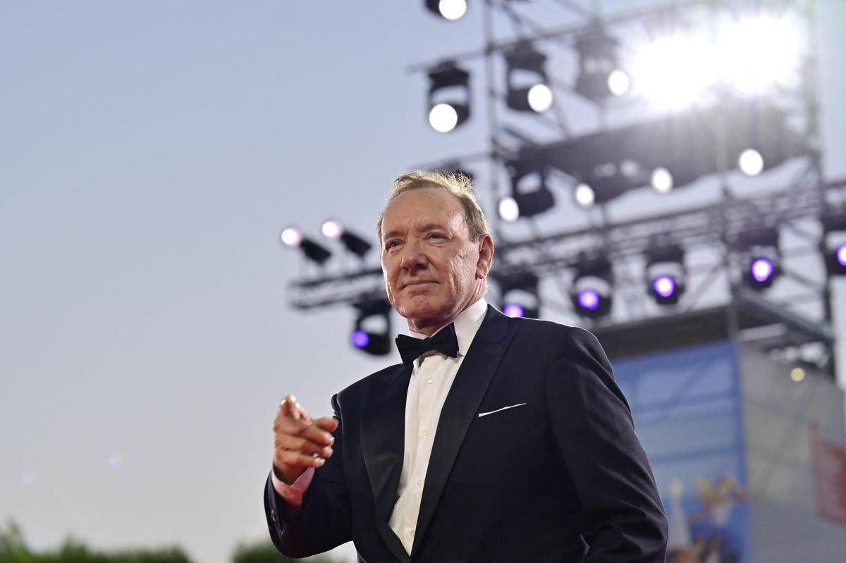 Mostra del Cinema, il ritorno di Kevin Spacey sul red carpet: "Amo Venezia" - 