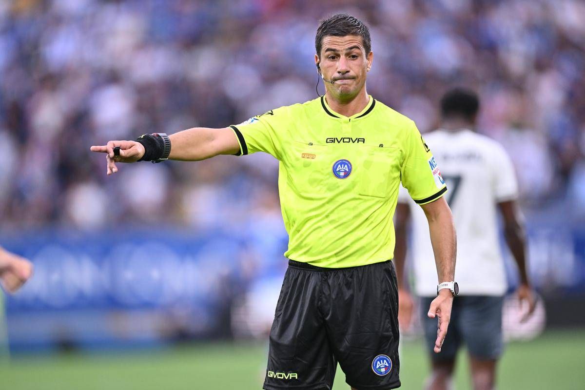 Como-Lazio, la spiegazione Var di Manganiello diventa virale. Panatta: "Sembra proclama di molti anni fa" -