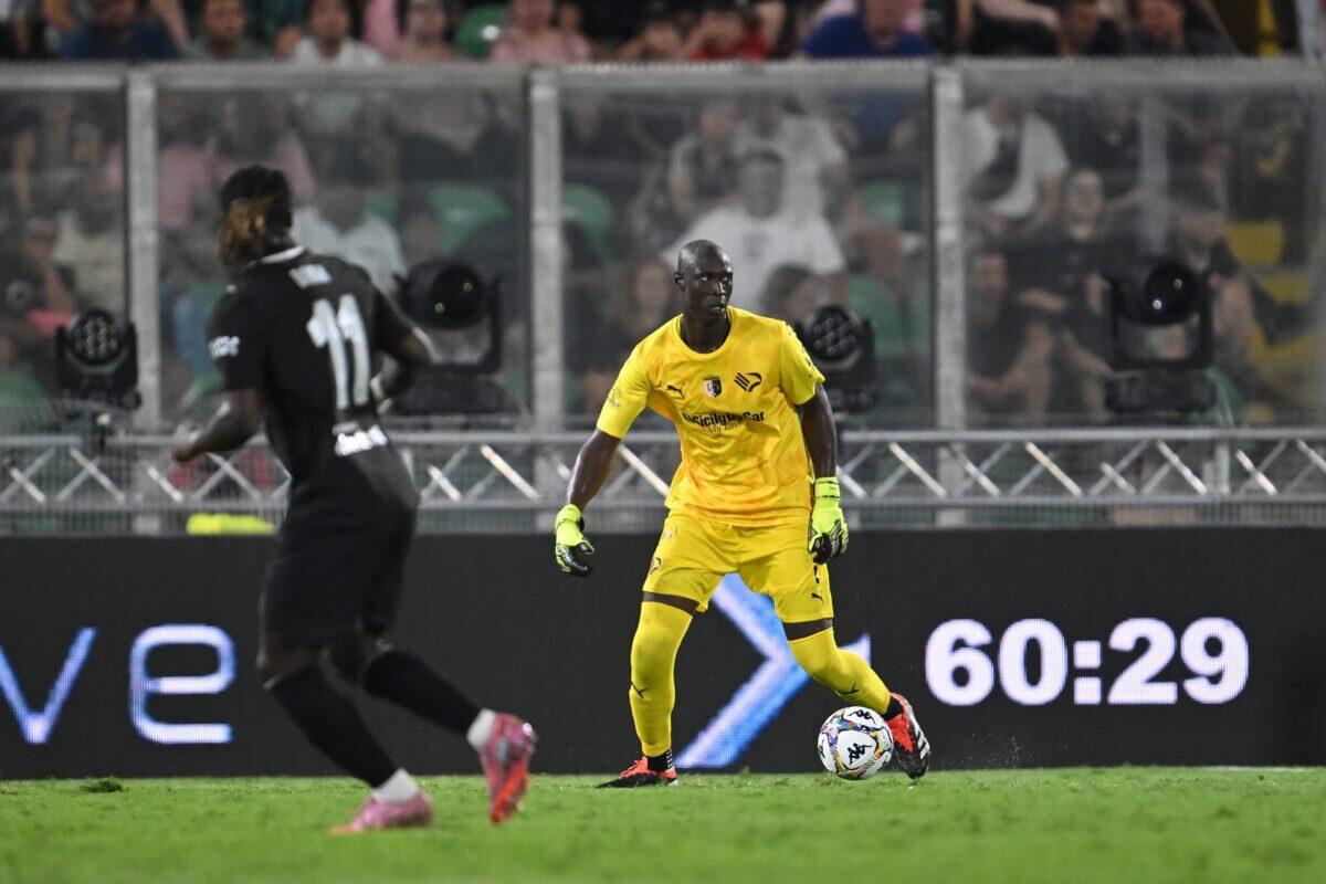 Frattura shock per Alfred Gomis | Palermo FC può rialzarsi senza di lui? - 