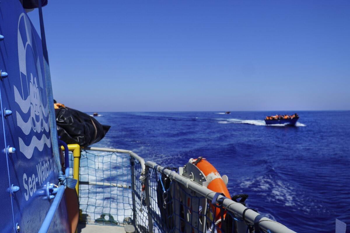 Sbarco di migranti a Salerno | Cosa nasconde il sospetto vaiolo? - 